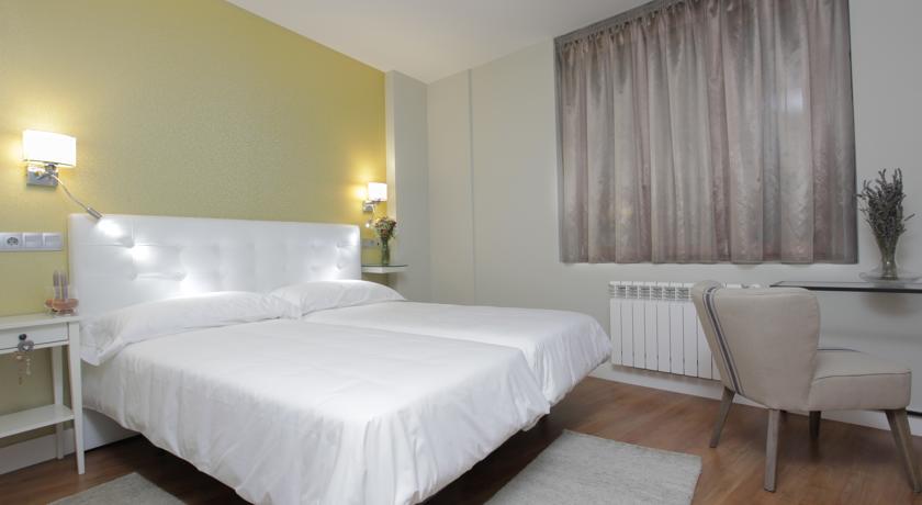 Hotel Rosal Oviede Extérieur photo