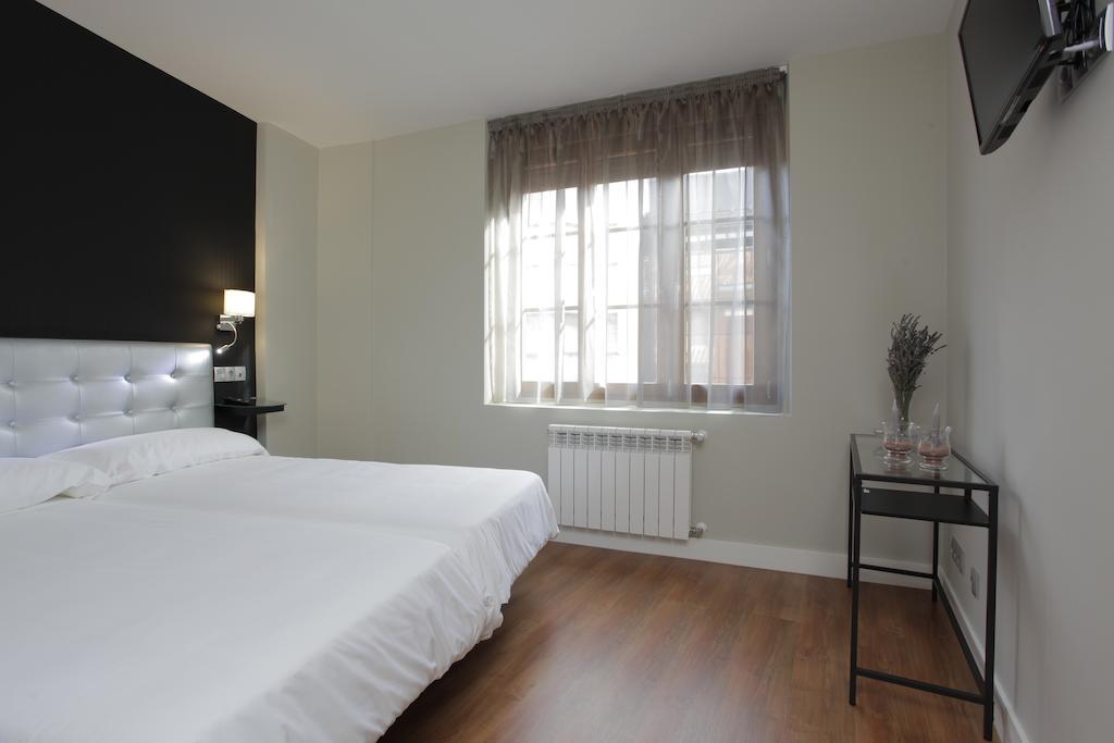 Hotel Rosal Oviede Extérieur photo