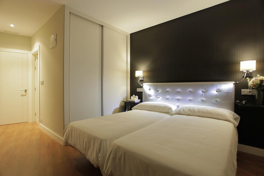Hotel Rosal Oviede Extérieur photo