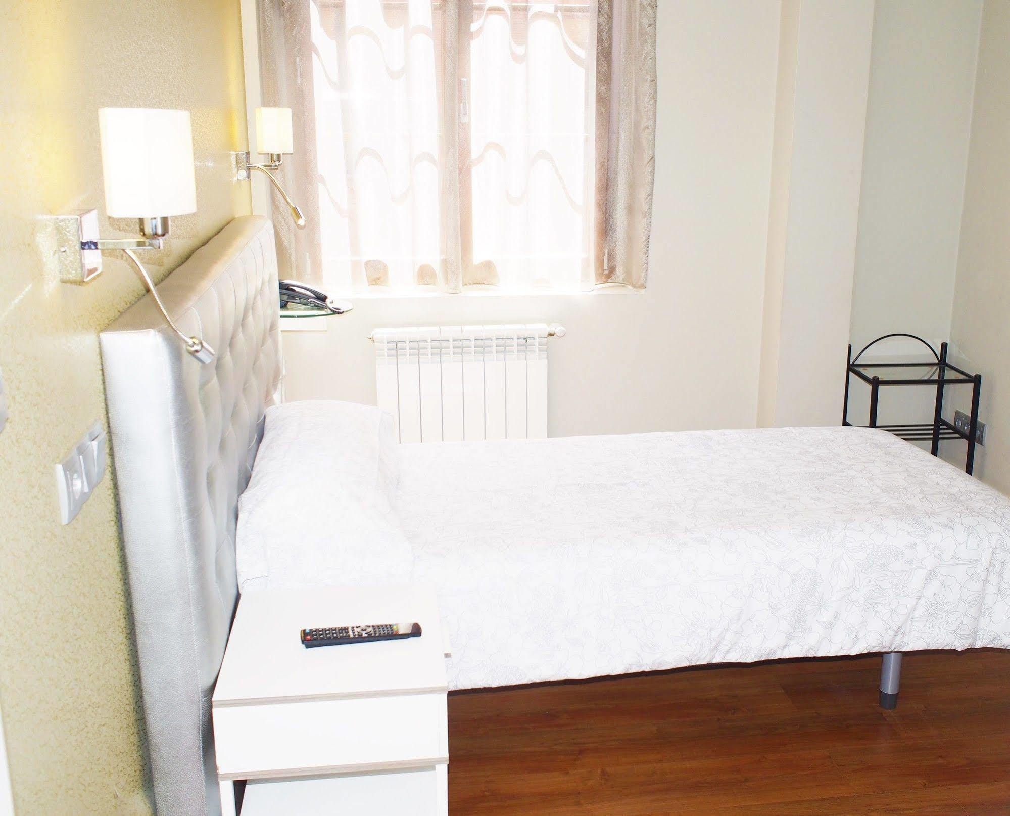 Hotel Rosal Oviede Extérieur photo